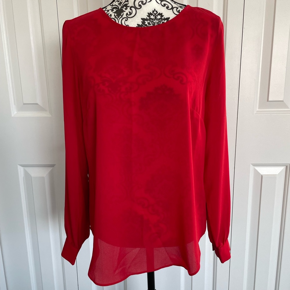 Red blouse 💄